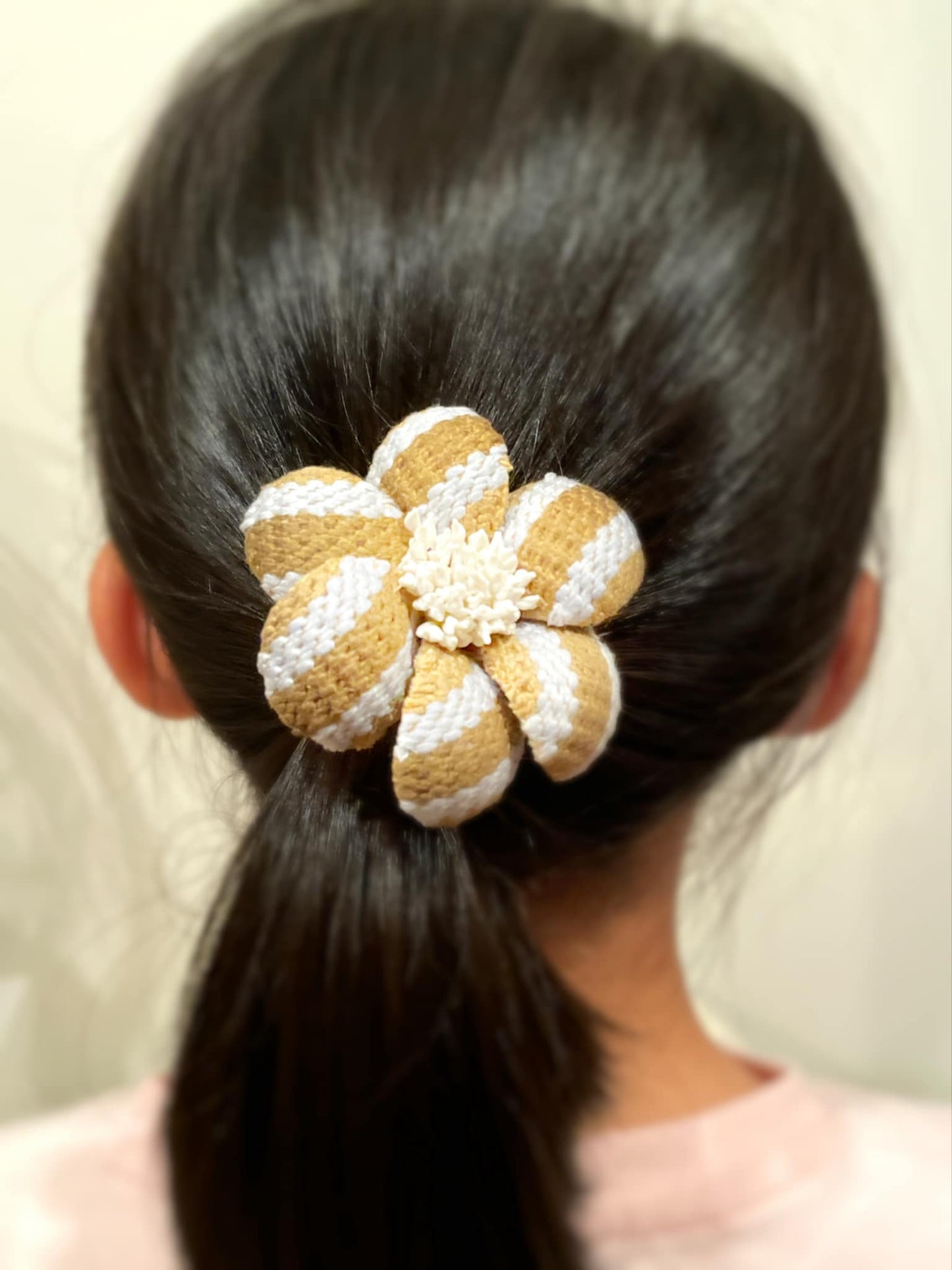 【4/22販売開始】Himo-Corsage (紐+コサージュ)~森製紐の廃材から生まれ変わったコサージュ~